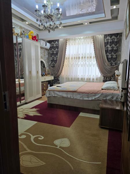 Na zdjęciu widoczny jest obiekt 2 Rooms apartment położony w mieście Buchara.