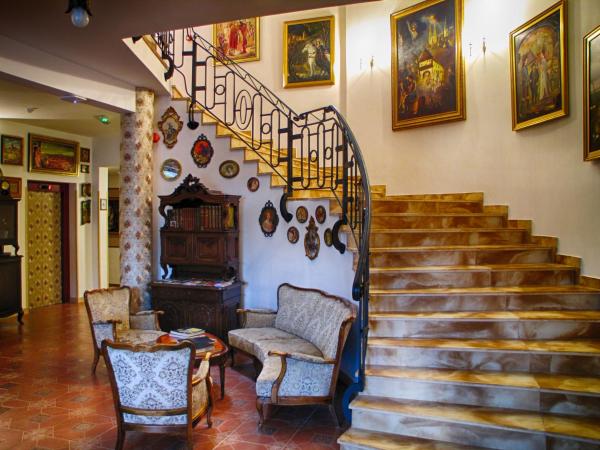 Nella foto è visibile l'oggetto Hotel Puntijar situato nella città di Gračani.