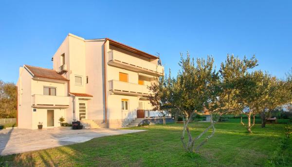 Apartments Lopar 377 - Lopar