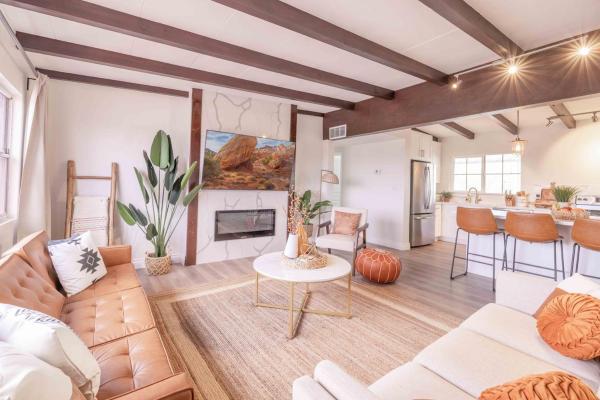 Magnificent Secluded Home W Pool, Spa, & Mountain - Twentynine Palms, CA