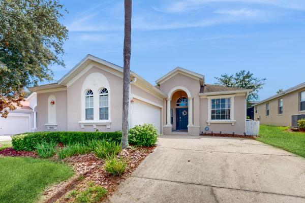 Single-story Home With Private Pool, Wifi, Central Ac, Wd And Full Kitchen - Haines City, FL