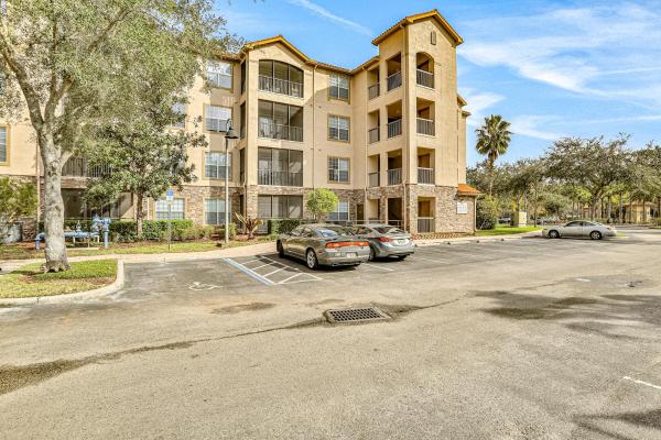 Resort Condo With Heated Pool, Gym, Bbq Area, Balcony, W/d, Children's Pool, Ac - United States