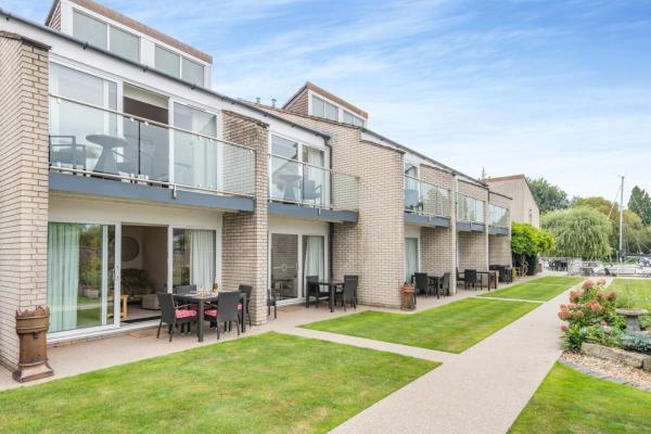 2 Bed In Christchurch Oc-r27892 - Mudeford