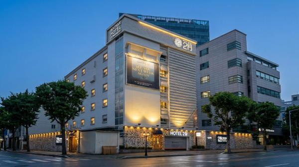 Nella foto è visibile l'oggetto Daegu February Hotel DongdaeguStation situato nella città di Daegu.