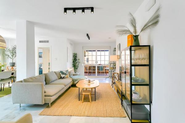 Beachside Duplex Pool Family-friendly - Marbella