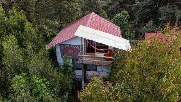 A la foto es mostra l'objecte URKU ALLIPACHA Mountain Retreat w/ Organic Garden situat a la ciutat de Baños.