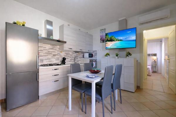 Holiday Olbia - Appartamento A Due Passi Dal Lungomare E Centro Città - Olbia
