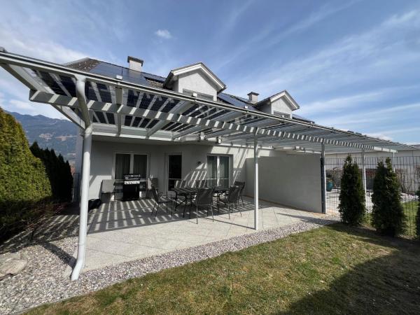 写真にはPusarnitz市にあるHaus Lurnfeldが写っています。