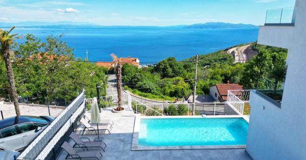 Val Apartment - Four Seasons Escape With Sea View And Swimming Pool - Opatija