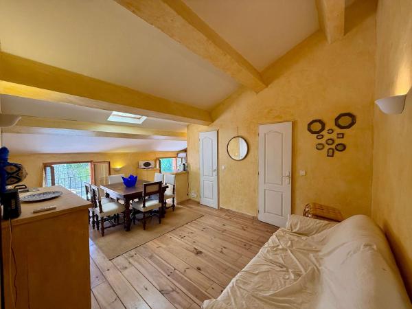 A035 Bel Appartement Atypique Suquet - 坎城