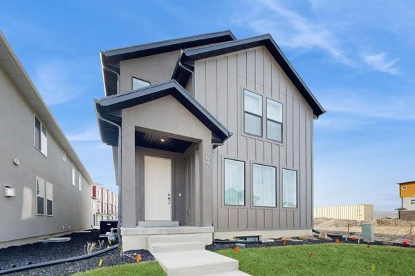 Spacious Luxury Multi-level Home With En-suites Patio Balcony & Hot Tub - Utah