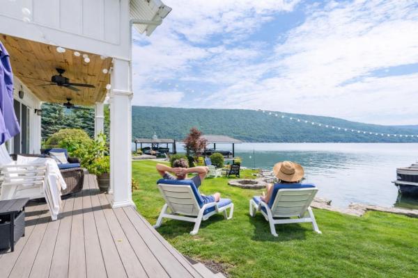 Luxury Canandaigua Lakefront- Hot Tub Dockkayak - Naples, NY