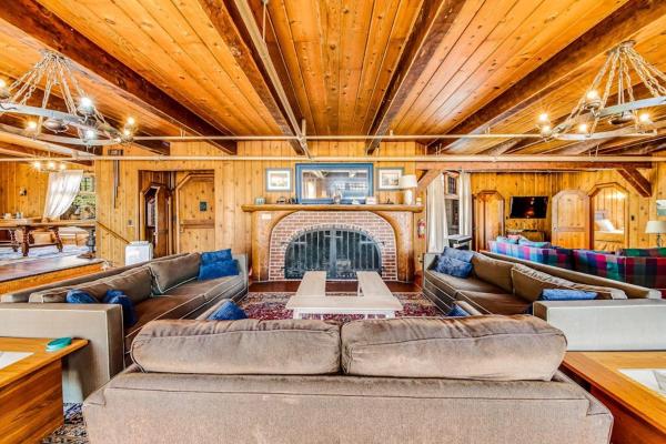 Dog-friendly Home With Sea Views On Little Beach And Half-mile To The Ocean - Cannon Beach, OR