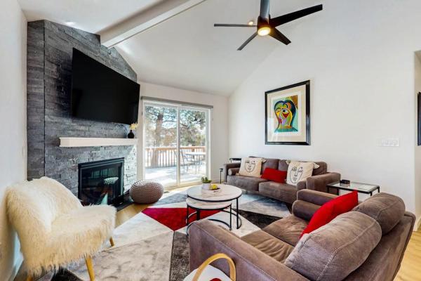 Bright Beautiful Townhome At Eagle Crest Next To Golf Course With Wifi Fireplace - Eagle Crest