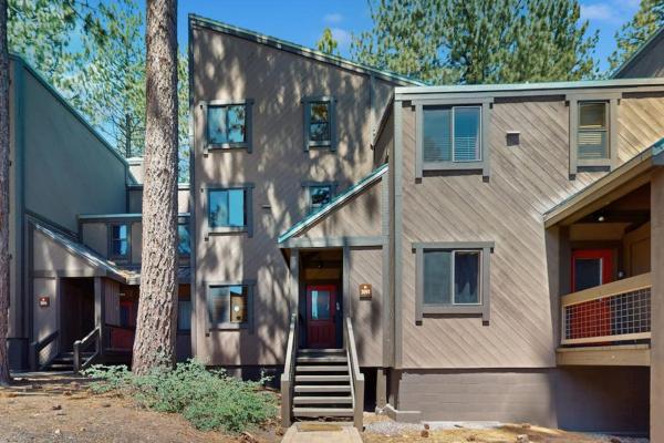 Vintage Ski Condo Close To Slopes With Wifi Shared Pools & Hot Tub & Tennis - Kings Beach, CA