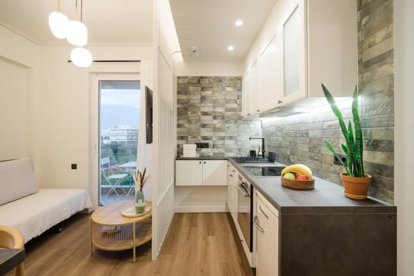 Anassa Steps From The Sea - Private Parking - Kalamata
