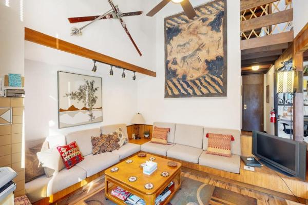 Bright Olympic Valley Condo With Free Wifi Fireplace And Deck - タホー湖