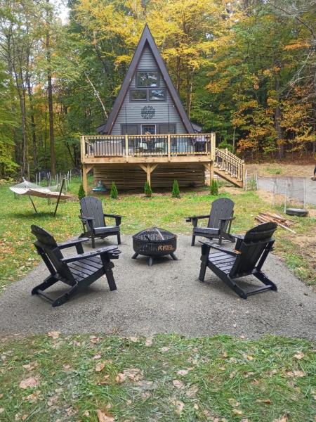 Newly Built A-frame Nestled In The Woods - Vermont