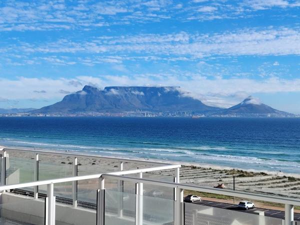 Atlantic Canvas - Mountain And Sea - Parklands