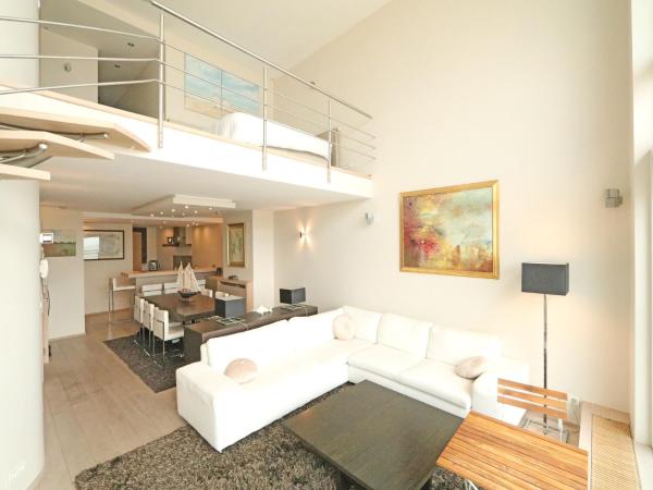 Duplex In Knokke With Stunning Sea Views - Brujas