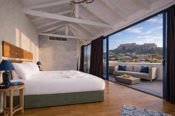 På bildet vises objektet Lotus Center Inn som ligger i byen Athen.
