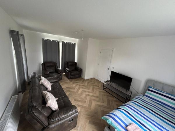 Serene 3-bedroom House In Athlone - Athlone