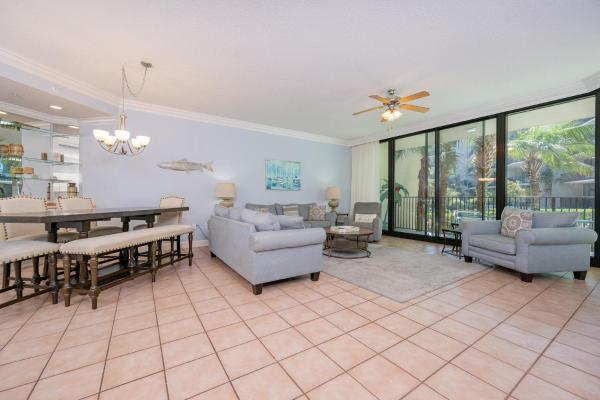 Bilde 1: Phoenix on the Bay 1122 condo
