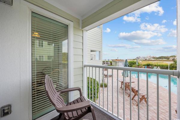 Sands Beach Pool View Condo With Bonus Room Near North Myrtle Beach - Alligator Adventure, North Myrtle Beach