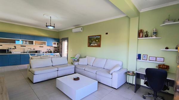 På billedet ses objektet Vila Licenji beliggende i byen Vlorë.