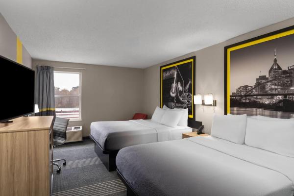 Super 8 By Wyndham Chattanooga East - Hamilton Place - Chattanooga, TN