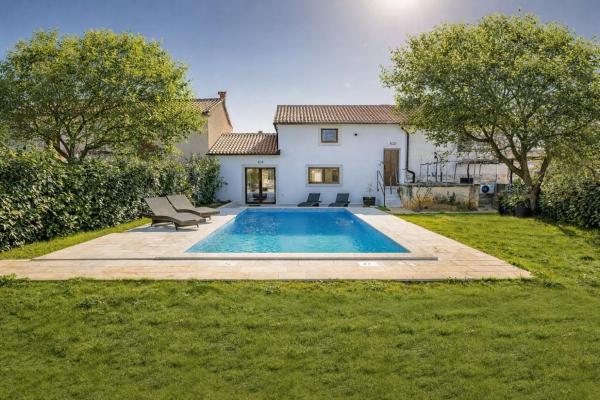Villa Stock 66 By Villsy - Krnica