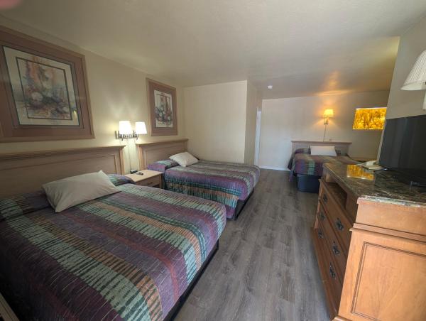 En la foto se muestra el objeto Economy Inn Safford ubicado en la ciudad de Thatcher.