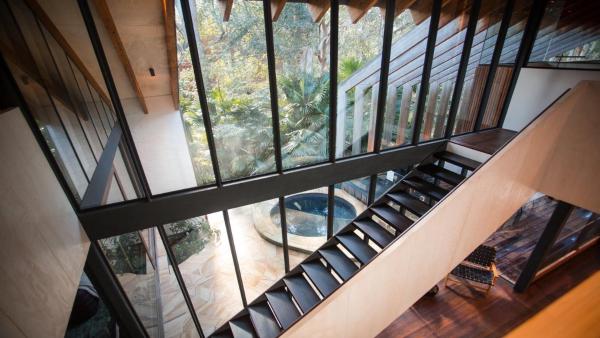 Architectual Design, Plunge Pool, Lagoon Frontage - Sydney
