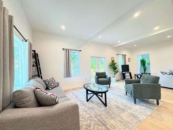 Modern Home In Hip Highland Park - Walk To Shops - Los Angeles, CA