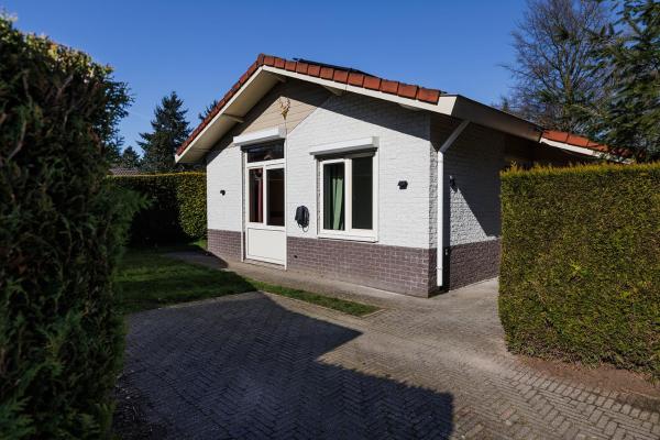 Het Gouden Hert - Luxe Vakantiewoning Aan De Bosrand - Putten