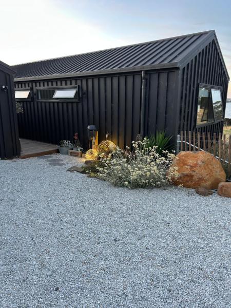 Writer's River Retreat - Launceston