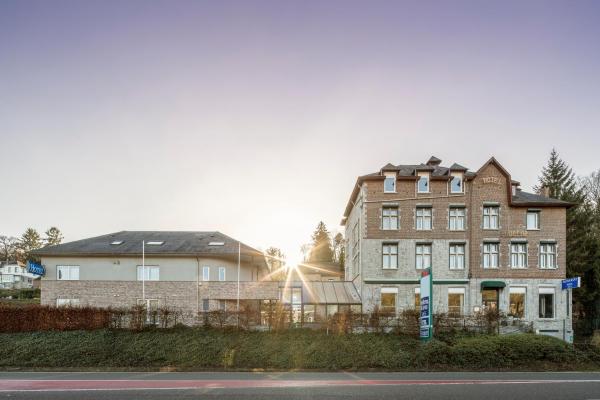 Kuvassa näkyy kohde New Hotel de Lives, joka sijaitsee kaupungissa Franc-Waret.