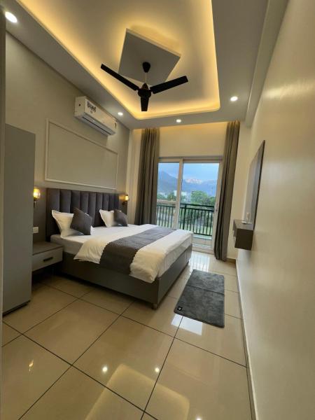 På billedet ses objektet Eastlynn Resort Rishikesh beliggende i byen Rishikesh.