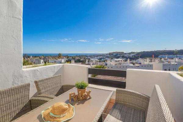 Sunset Sunshine Pool And Golf - Happy Rentals - Estepona