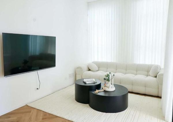 Luxury 2BR in Florentin l Parking & Balcony l Mamak, Tel Aviv