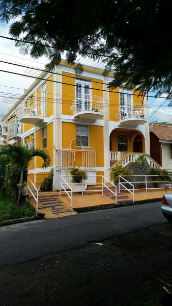 St. James Guesthouse, Roseau