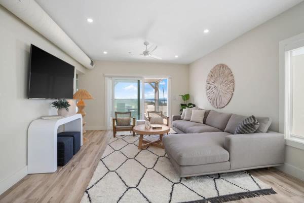 Salted Shores Oceanfront 3 Bedroom Condo - Carolina Beach, NC
