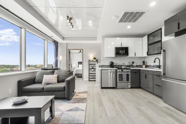 Modern One Bedroom Apartment With Gym - Tulsa, OK