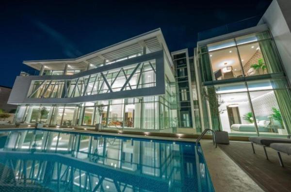 10 Bedrooms Villa At The Palm Jumeirah - Dubai
