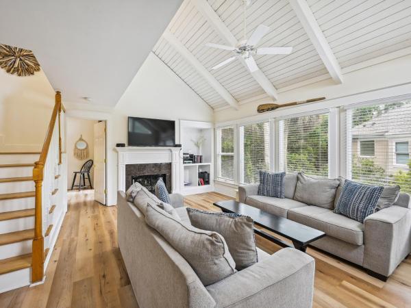11 Myrtle Lane. - Hilton Head Island, SC