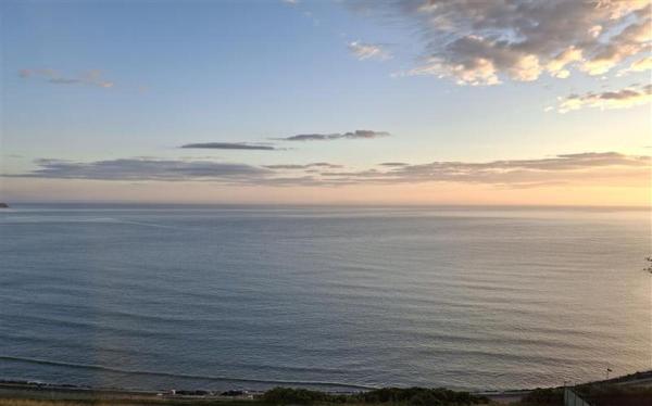 Host And Stay - The Seaview Lookout - Scarborough