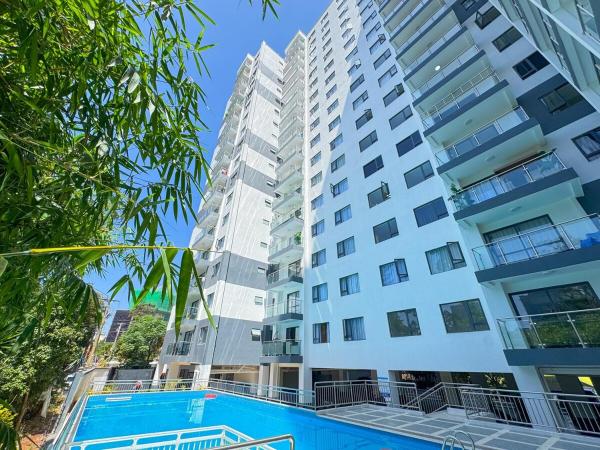 Budget Friendly Compact Studio Sq In Westlands With Queen Size Bed Fridge Tv Microwave Pool But No Cooking - Nairobi