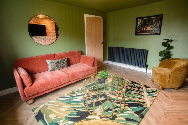 Unique 3 Bed Home, Stewarton - Kilmarnock