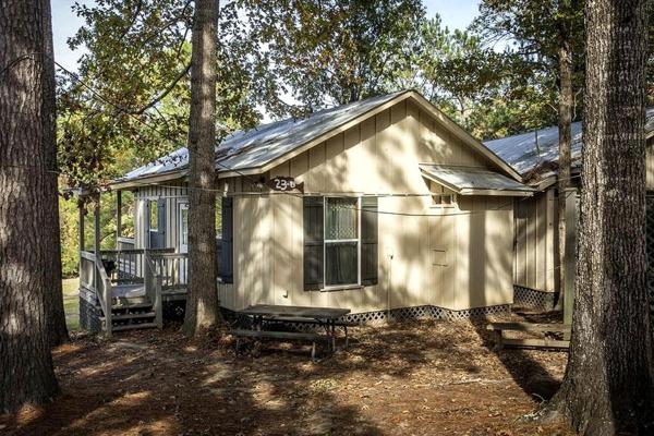 Inviting Waterfront Cabin With Private Pond And Outdoor Deck Near Zwolle, Louisiana - Louisiana