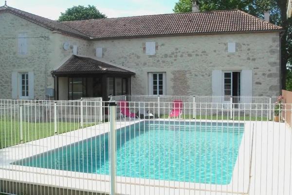 Grande Maison En Pierre Avec Piscine à Penne-d'agenais - Monflanquin